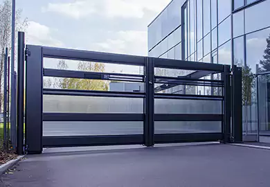 Commercial Gate Stopped Working — Chains Disconnected and Limits Off